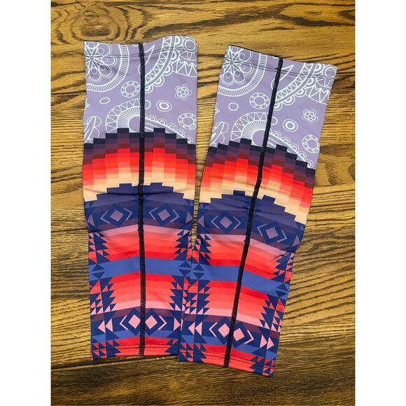 Skyn Style Multicolor Geometric Print Arm Guards with Elbow Pads One Size - Picture 2 of 4